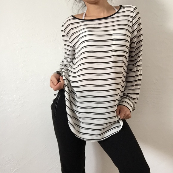 LOFT Tops - 🔥Ann Taylor Loft striped long sleeve blouse